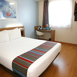 Travelodge Poblenou , Барселона Испания